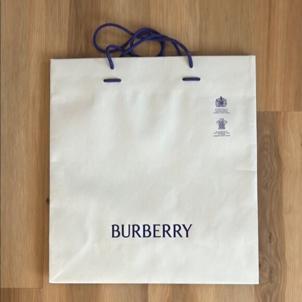 Burberry White Shopping Bag